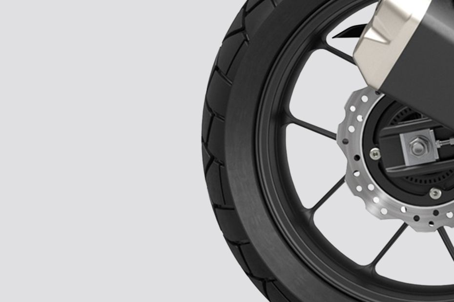 Rear Tyre of NX500