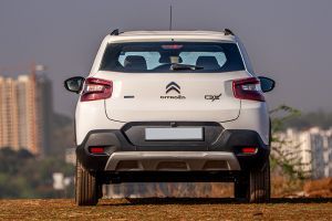 Rear View Image of C3