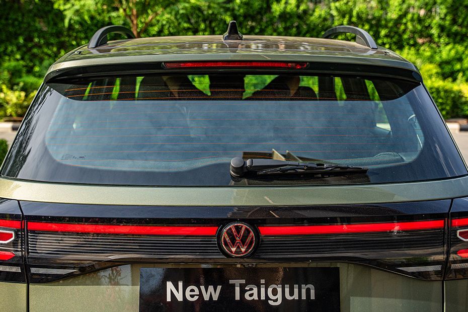 Rear WindShield Image of Taigun
