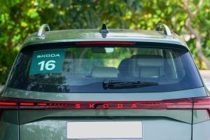 Rear WindShield Image of Kushaq