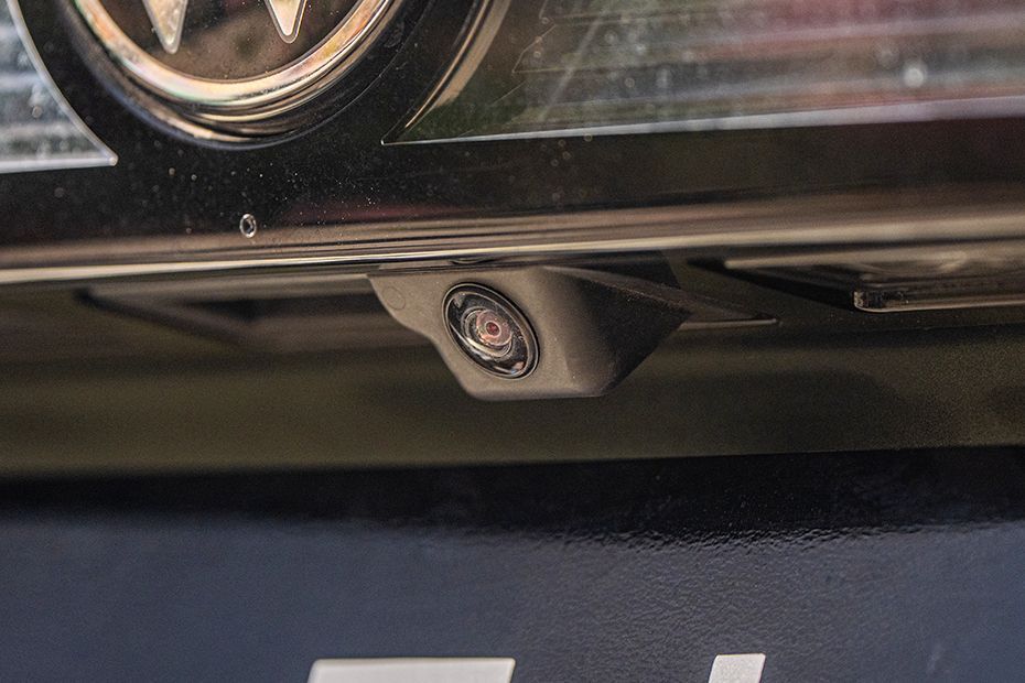 Reverse Parking Camera Image of Taigun