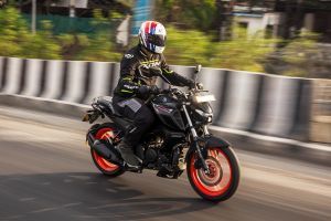 Riding: Front Right Quarter View of FZ-RAVE