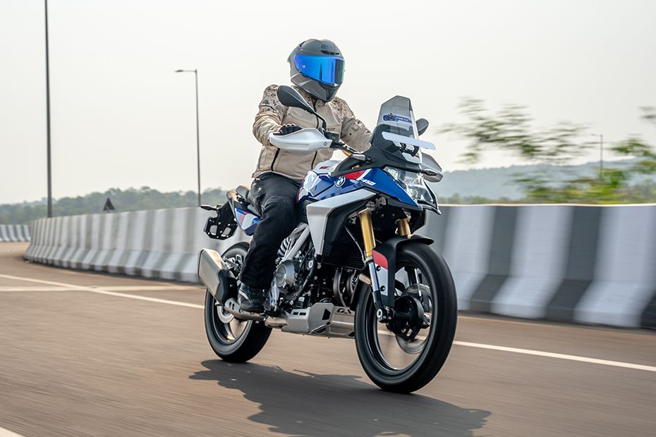 Riding: Front Right Quarter View of F 450 GS