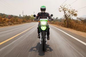 Riding: Front View of KLX230