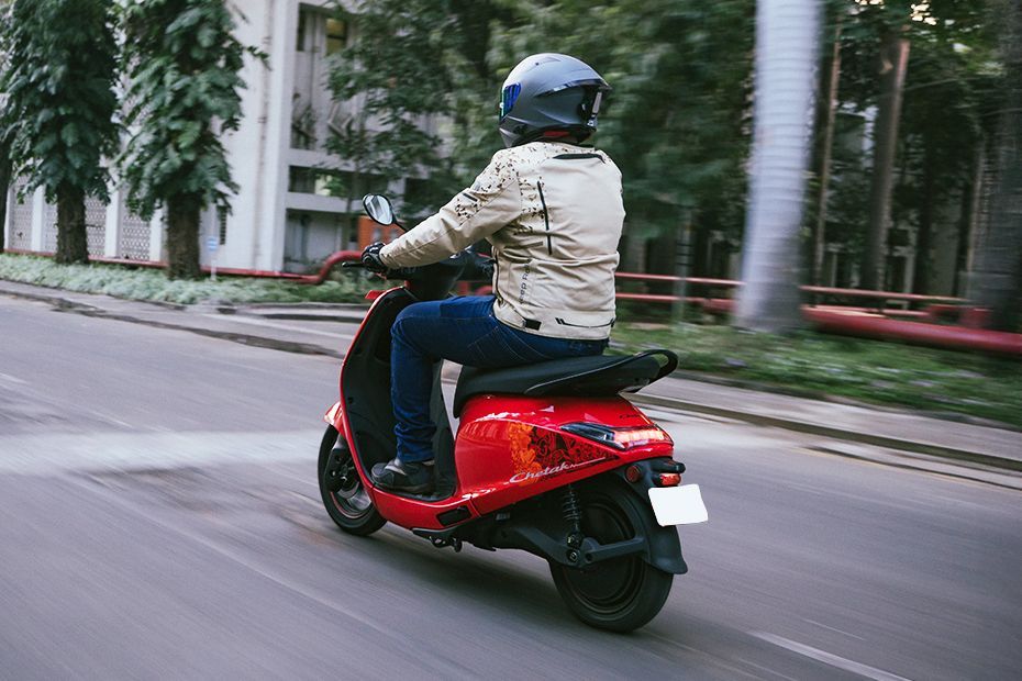 Riding: Rear Left Three Quarter View of Chetak C2501