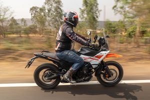 Riding: Side Profile (Right) View Profile View of 390 Adventure X