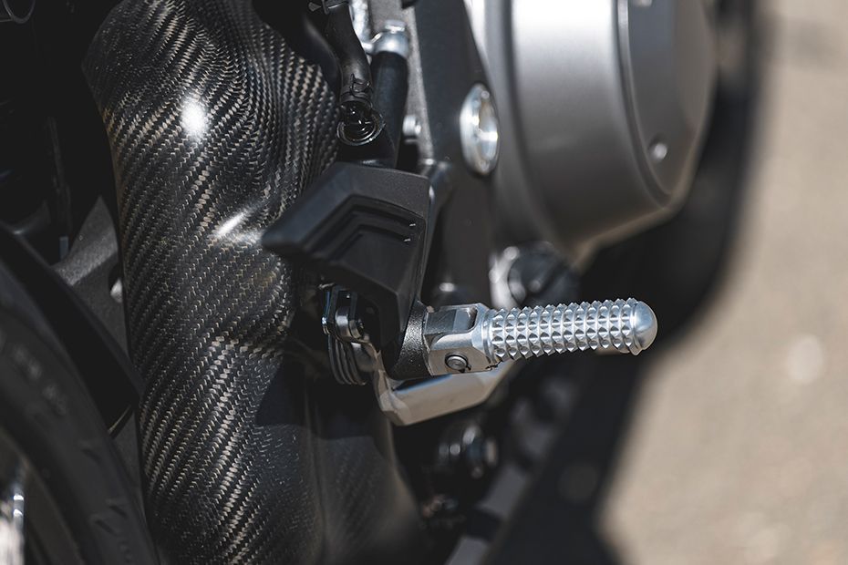 Right Footpeg of Model_