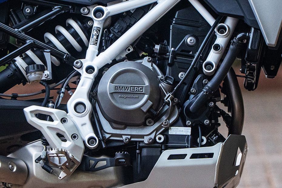 Engine (Right) of F 450 GS