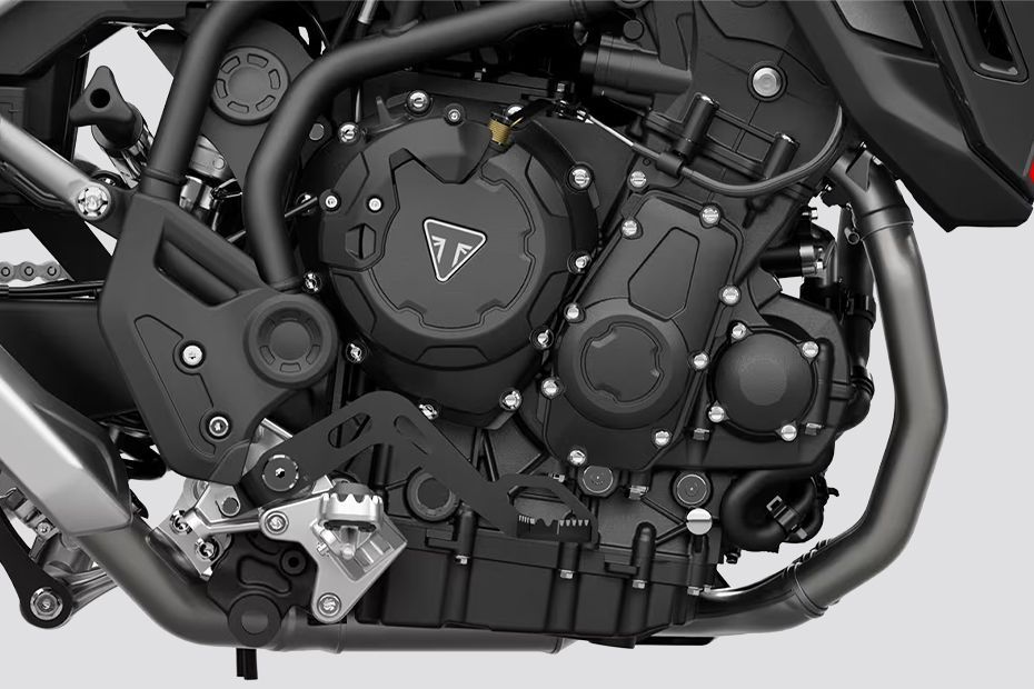 Engine (Right) of Tiger 900