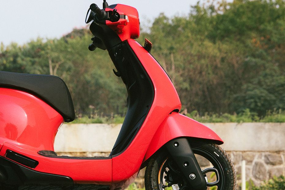 Side Fairing of Chetak C2501