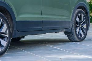 Side Skirt Image of Kushaq