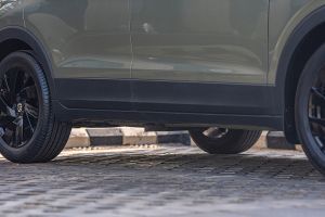 Side Skirt Image of Taigun