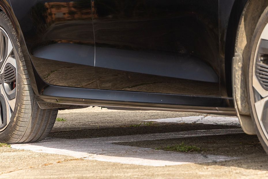 Side Skirt Image of Octavia RS