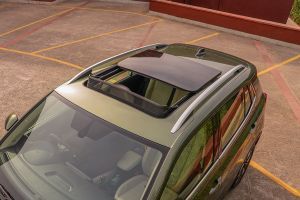 Sunroof (Outside View) Image of Kushaq
