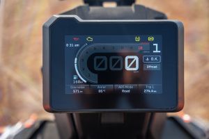 Tachometer of 390 Adventure