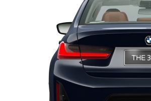 Taillight Image of 3 Series Long Wheelbase
