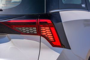 Taillight Image of XEV 9S