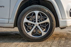 Wheel Image of Meridian