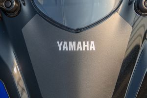 Brand Badge of YZF-R2