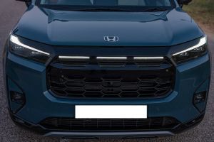 Daytime Running Lamps (DRL) Image of Elevate