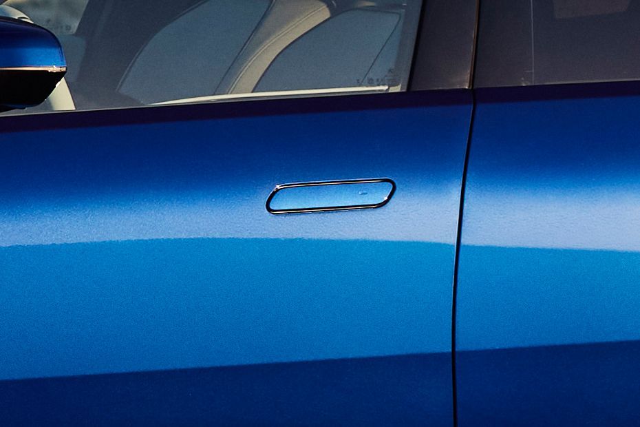 Door Handle Image of i3 2027