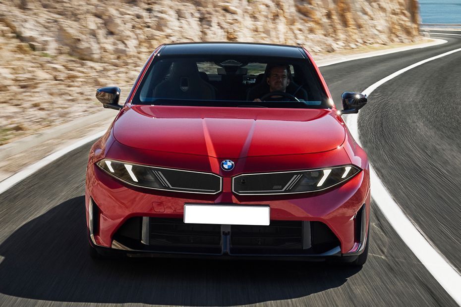Driving: Front View Image of 3 Series 2027