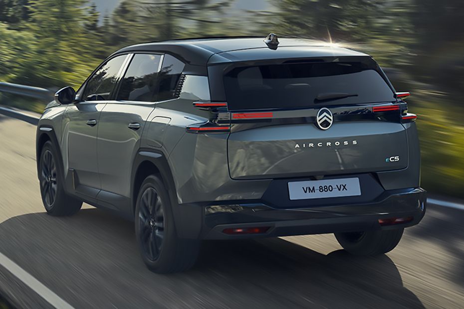 Driving: Rear Left Three Quarter View Image of C5 Aircross 2027