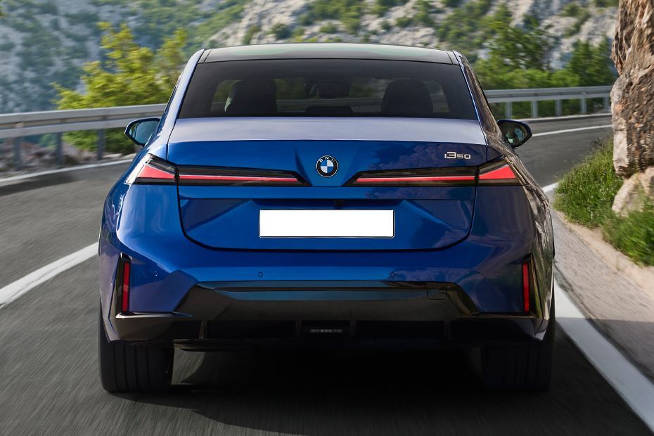 Driving: Rear View Image of i3 2027