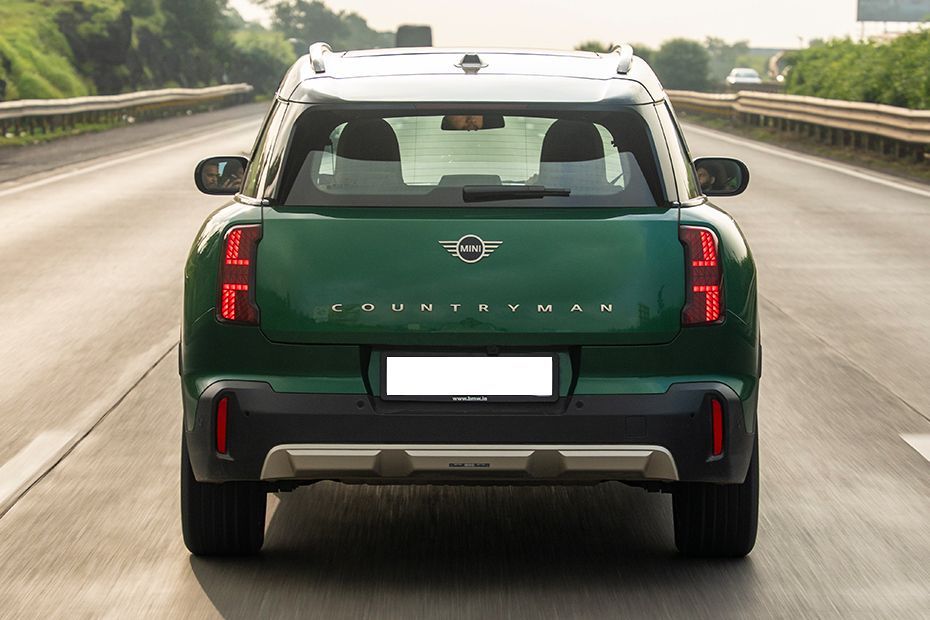 Driving: Rear View Image of Countryman C