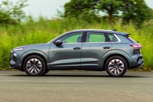 Driving: Side Profile (Left) View Image of Q3 2026
