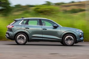 Driving: Side Profile (Right) View Image of Q3 2026