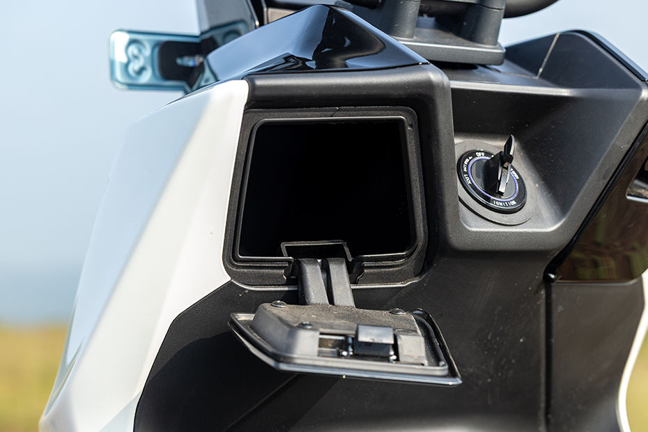 Extra storage space of Hypevolt-R