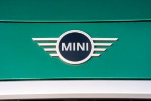 Brand Logo (Front) Image of Countryman C