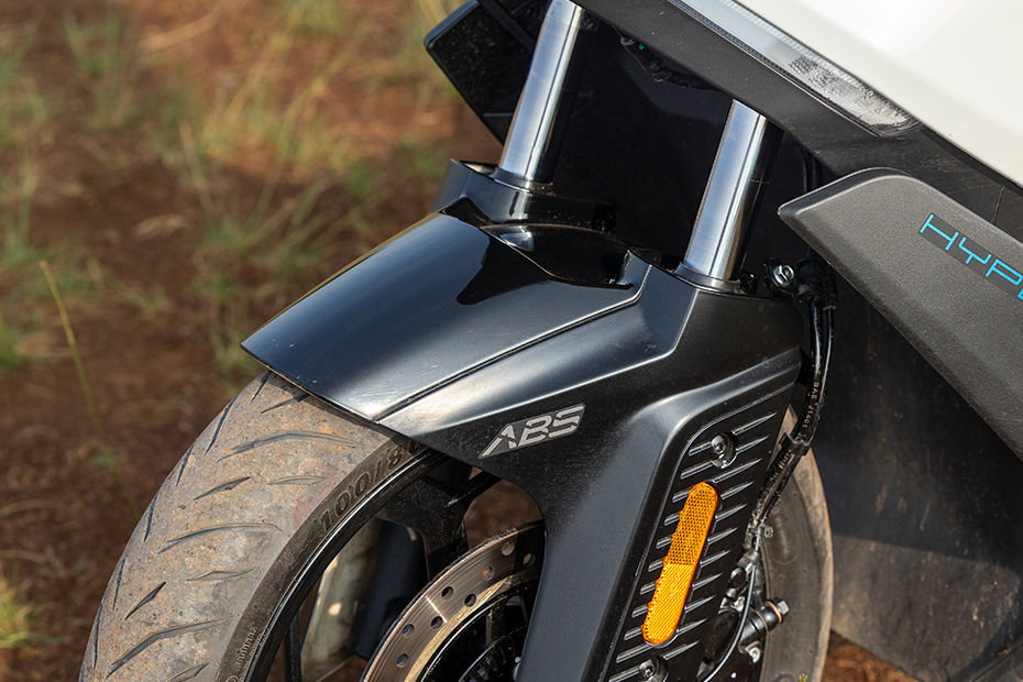 Front Mudguard & Suspension of Hypevolt-R