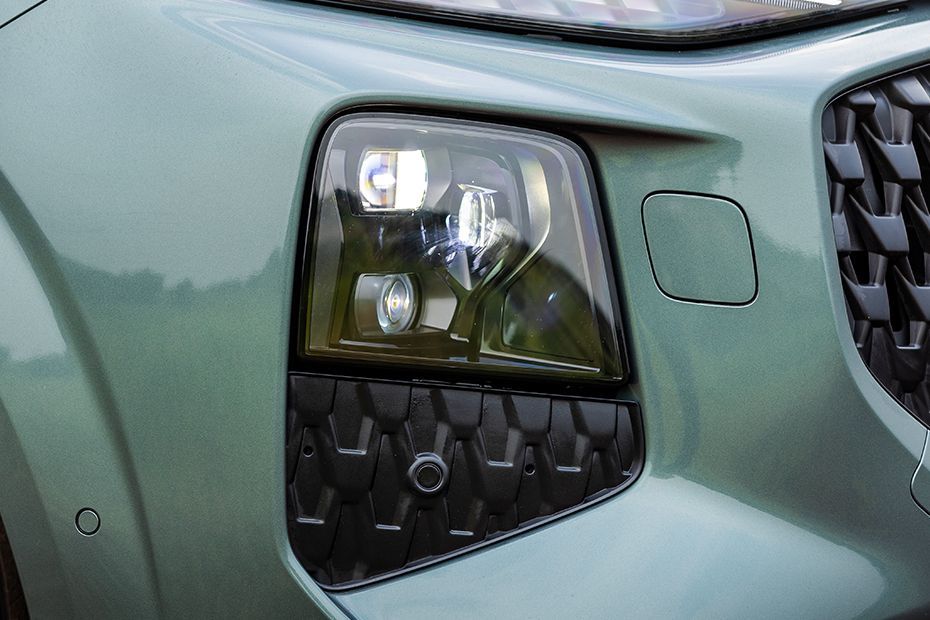 Front Parking Sensors Image of Q3 2026