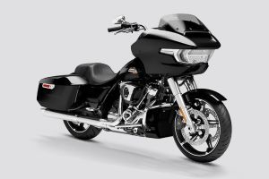 Front Right Quarter View of Road Glide