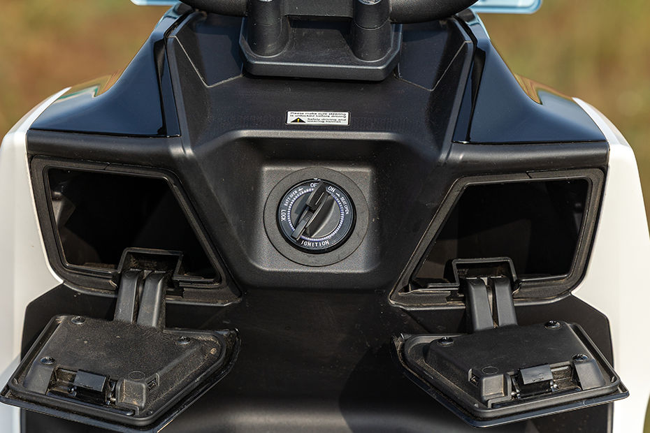 Front storage of Hypevolt-R