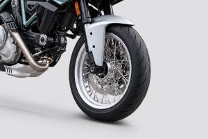 Front Tyre of Formula 73