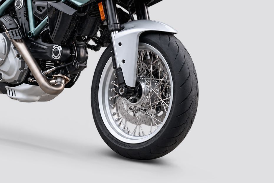 Front Tyre of Formula 73