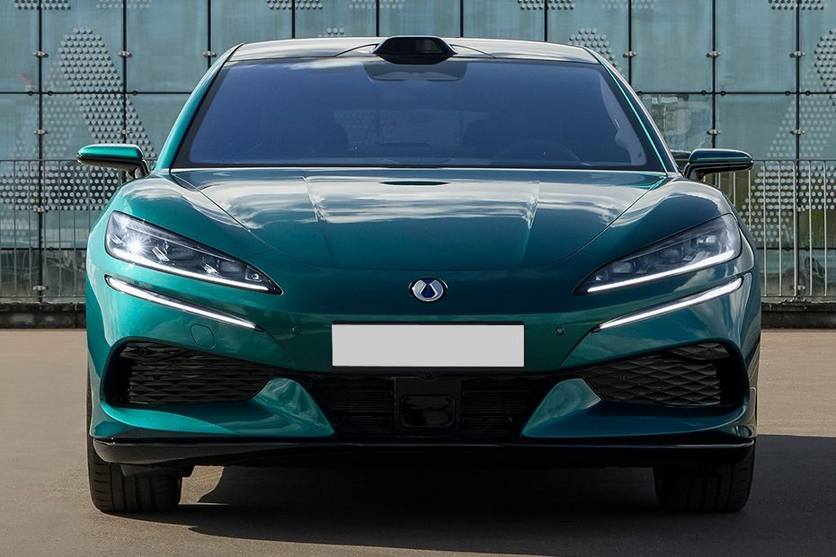 Front View Image of Z9 GT