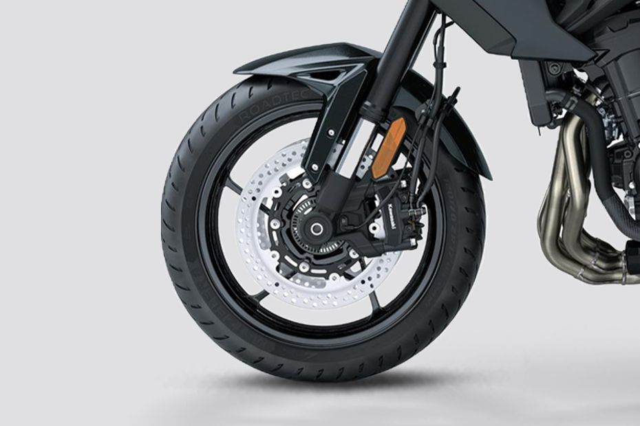 Front Wheel of Versys 900