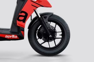 Front Wheel of SR 125