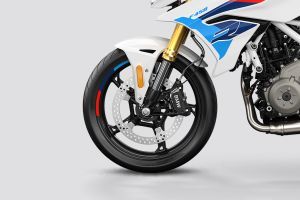 Front Wheel of F 450 R