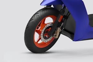 Front Wheel of 450 Apex