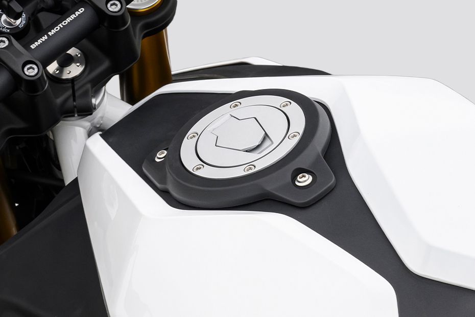 Fuel Lid (Closed) of Model_