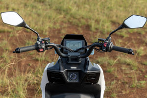 Handlebar of Hypevolt-R