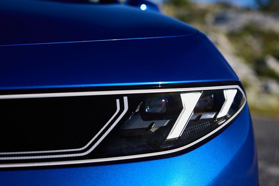 Headlight Image of i3 2027