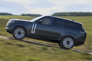 Hill Assist Image of Range Rover Electric