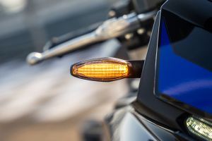 Indicator (Front) of YZF-R2