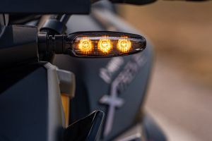 Indicator (Front) of Xtreme 160R 4V